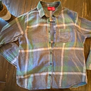 Daytrip Vintage Flannel Long Sleeve Shirt